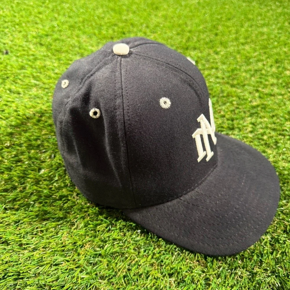 Vintage New Era Pro Model NU Fitted Hat Size 7 Made USA Black‎ Green Brim